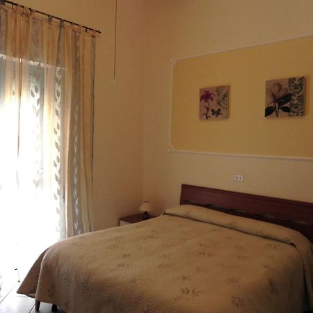 Hotel Ondina Viareggio Buitenkant foto