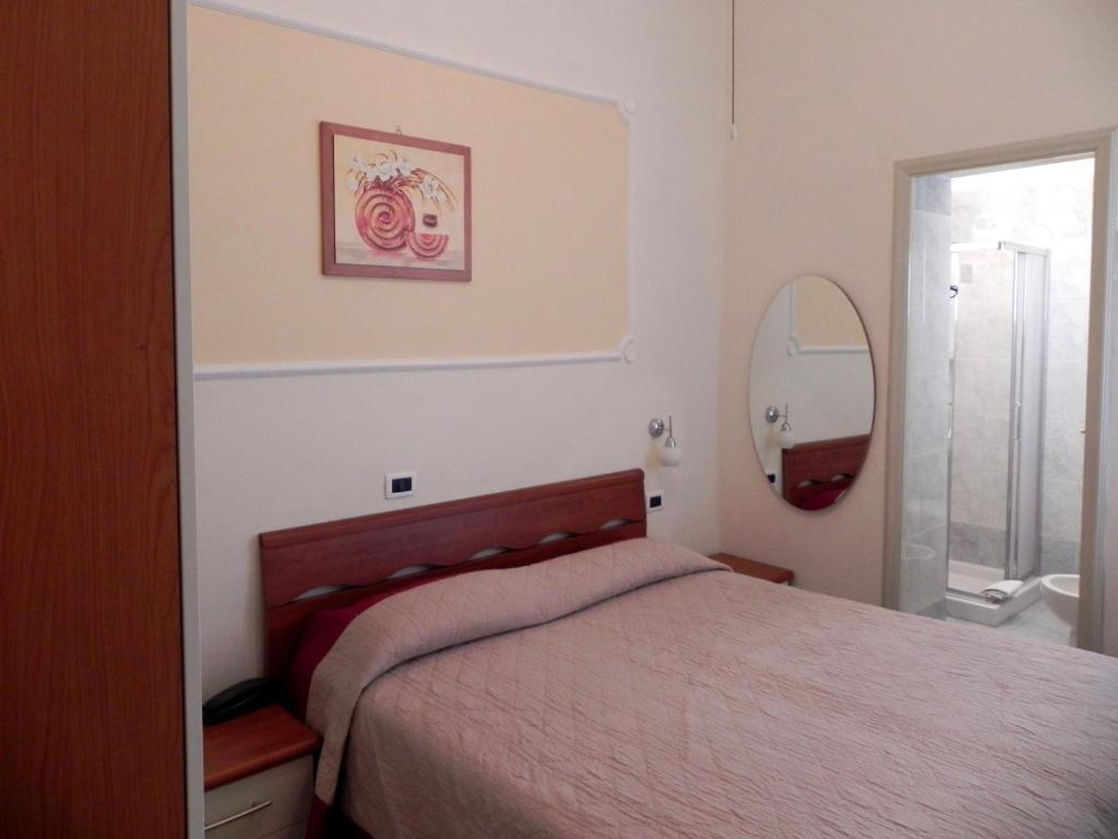 Hotel Ondina Viareggio Kamer foto