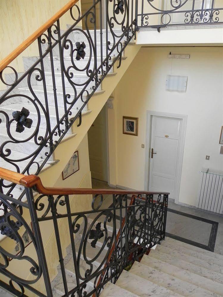 Hotel Ondina Viareggio Buitenkant foto