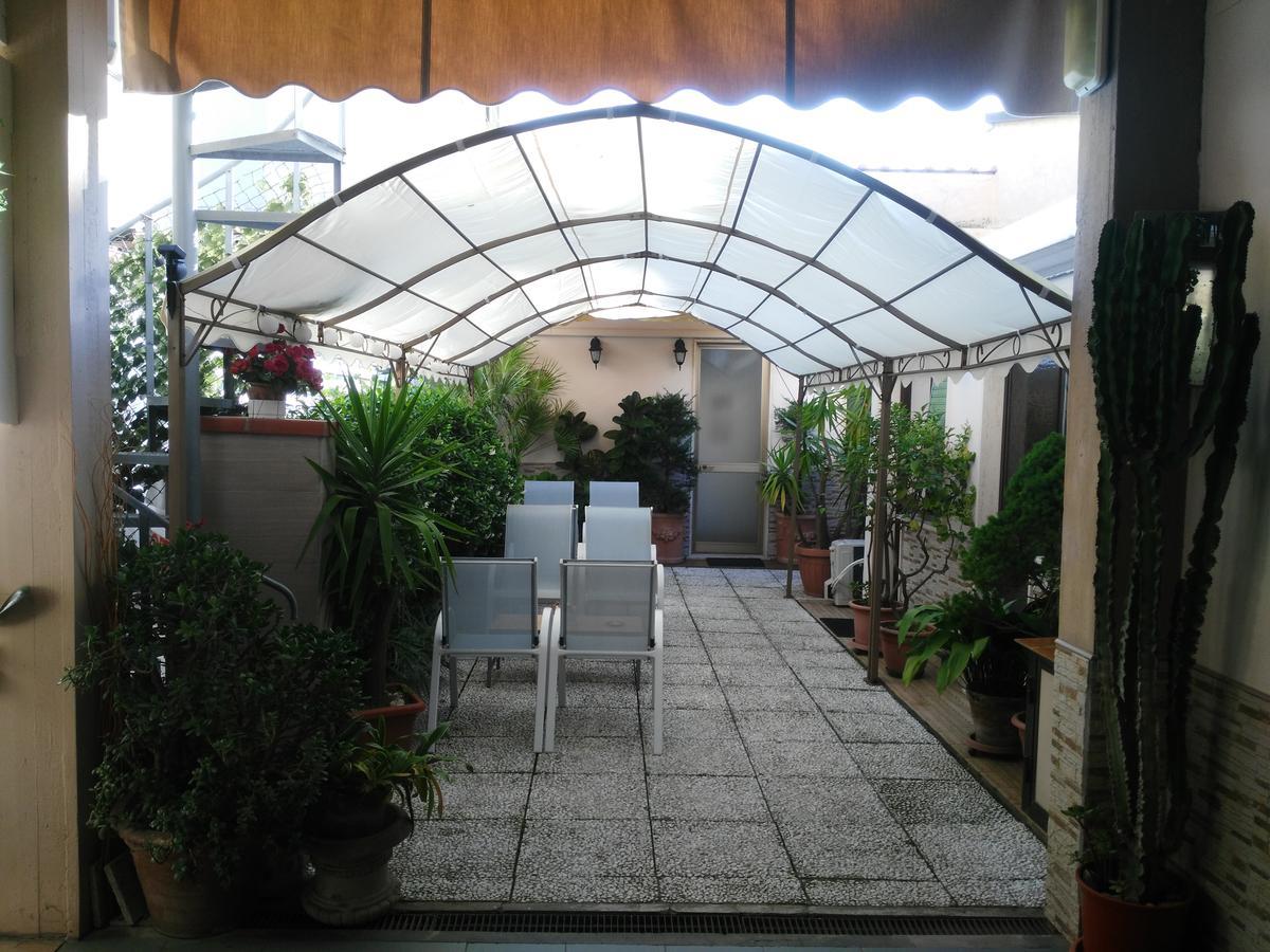 Hotel Ondina Viareggio Buitenkant foto